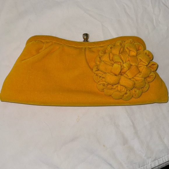 Yellow Clutch - Picture 1 of 7